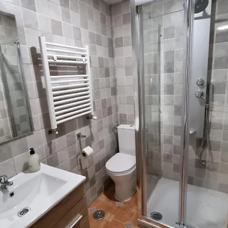 Casa Mariana Δωμάτια σε οικογενειακή κατοικία Lubián