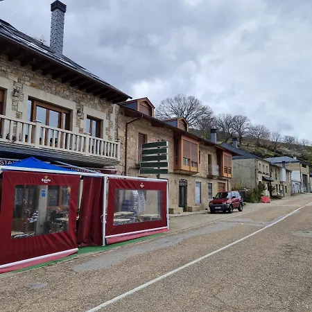 Casa Mariana 홈스테이 Lubián