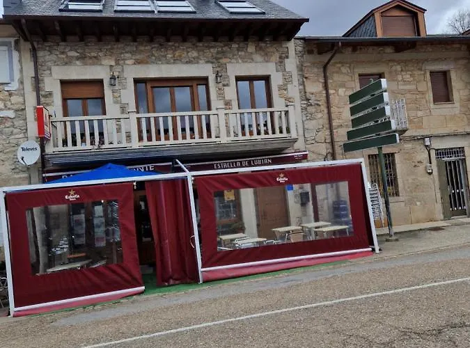 Casa Mariana Lubián